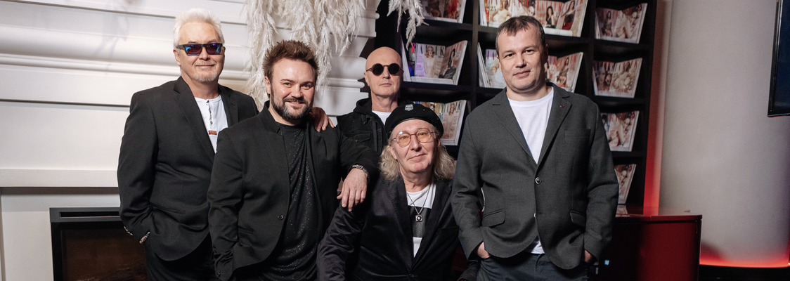 FRIDAY NIGHT: СЕРГЕЙ РУЧКИН И БЭНД