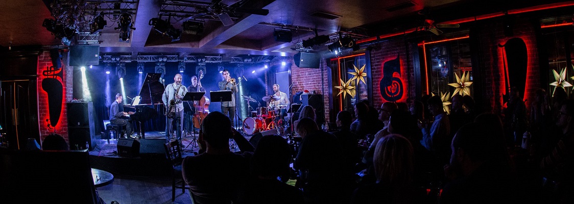 ВЕСЁЛЫЙ КОНЦЕРТ «УРАГАННОГО ДЖАЗА»