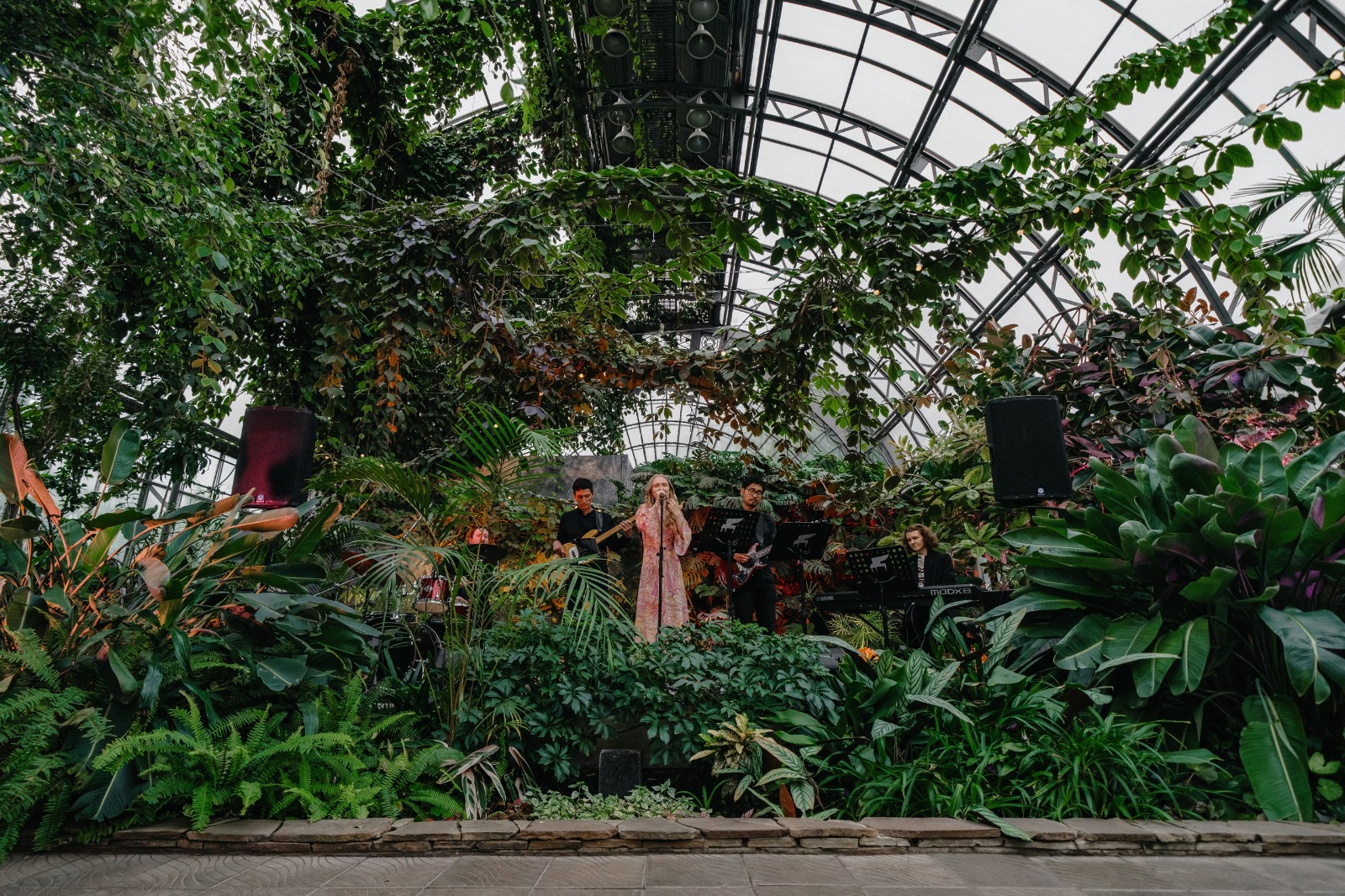 Музыка в Оранжерее