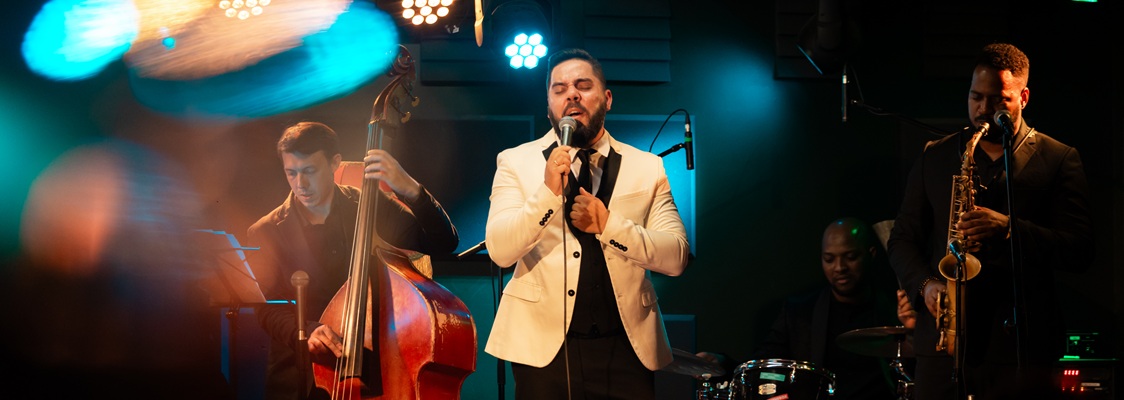 ANDREW MCFADDEN (США): «CHRISTMAS IN NEW YORK»