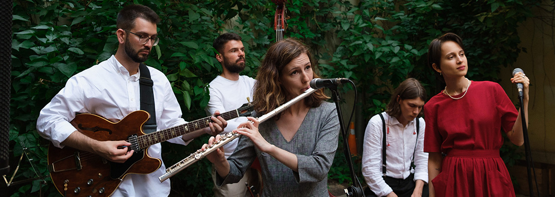 КВИНТЕТ ВИКТОРИИ КРИВОЗУБОВОЙ «НА ПАРУ СЛОВ»