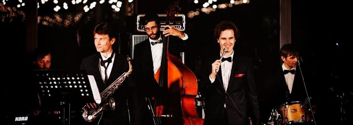 ALEX ABRA: «LET IT SNOW»