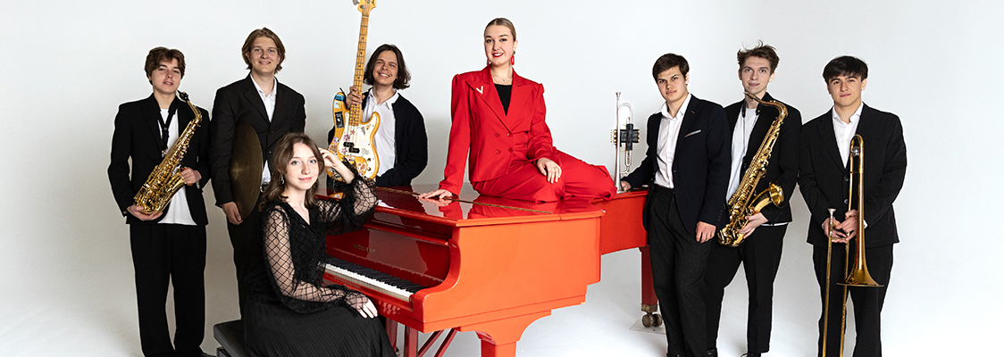 МУКУЧ СУДЖЯН ПРЕДСТАВЛЯЕТ: ВАСИЛИСА ГОНЧАРОВА & «JAZZLE.BAND»