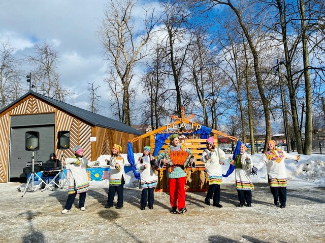 масленица в серпухове.jpg