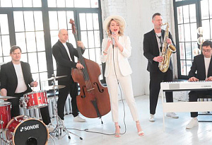 FRIDAY NIGHT: JAZZPLAY & МАРГАРИТА СИМАНОВА