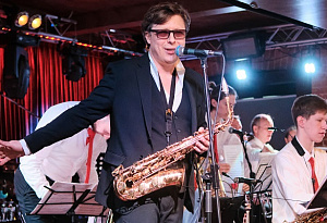 ОРКЕСТР СВЯТОСЛАВА ТЕКУЧЁВА: «МУЖЧИНЫ, КОТОРЫЕ ПОЮТ»