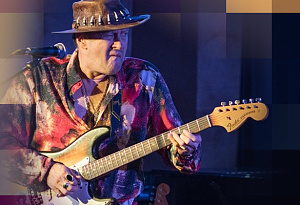 FRIDAY NIGHT: АЛЕКСЕЙ «WHITE» БЕЛОВ И «УДАЧНОЕ ПРИОБРЕТЕНИЕ»